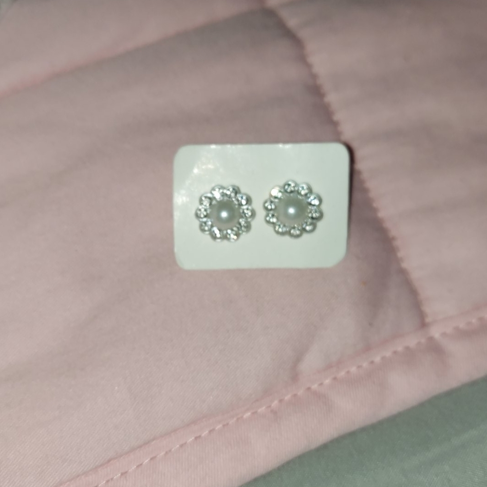 flower pearl earrings
